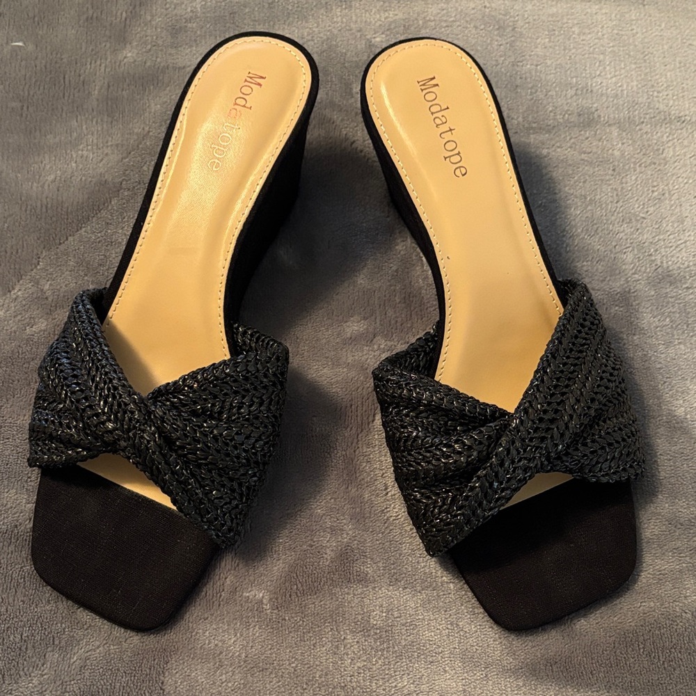 Modatope Elegant Black Wedge Sandals